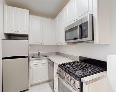 516 East 80th Street  - Photo Thumbnail 2