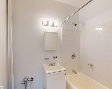 401 East 58th Street - Photo Thumbnail 3