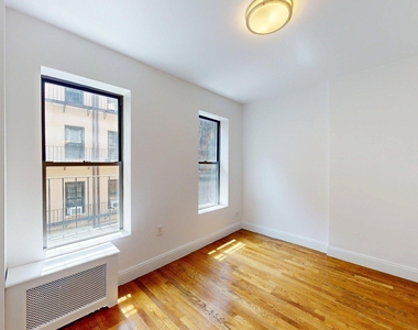 East 89th Street and 3rd avenue (Address On Request) - Photo Thumbnail 2