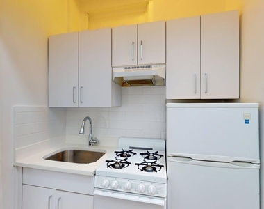1075 1st Avenue  - Photo Thumbnail 3