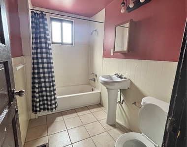 408 Koons Avenue - Photo Thumbnail 2
