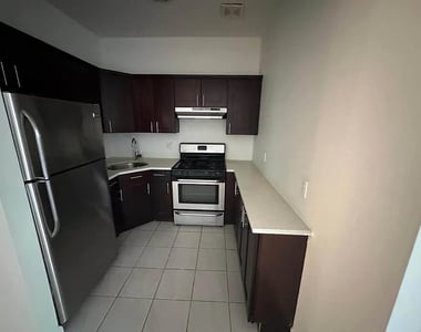 72 Buffalo Avenue - Photo Thumbnail 2