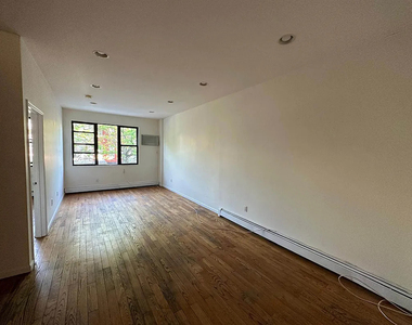 72 Buffalo Avenue - Photo Thumbnail 1