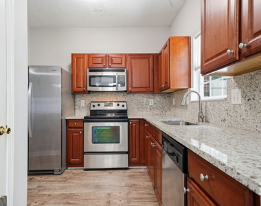 5682 Lawley Drive - Photo Thumbnail 14