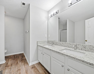 5682 Lawley Drive - Photo Thumbnail 24