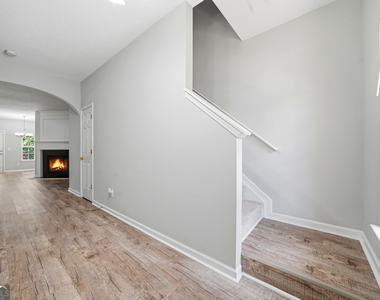 5682 Lawley Drive - Photo Thumbnail 5