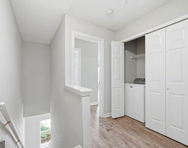 5682 Lawley Drive - Photo Thumbnail 19
