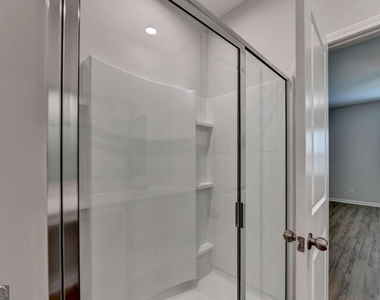 175 Grey Falcon Avenue - Photo Thumbnail 27