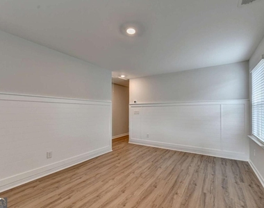 175 Grey Falcon Avenue - Photo Thumbnail 33