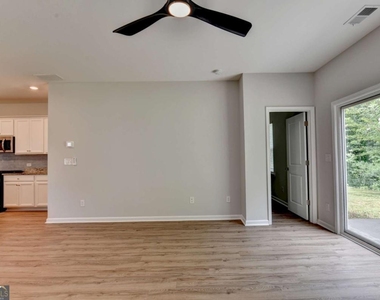 175 Grey Falcon Avenue - Photo Thumbnail 17