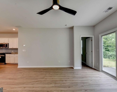 175 Grey Falcon Avenue - Photo Thumbnail 18
