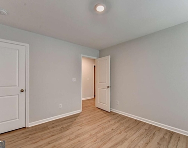 175 Grey Falcon Avenue - Photo Thumbnail 48