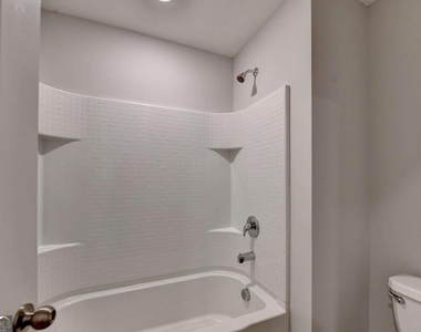 175 Grey Falcon Avenue - Photo Thumbnail 39