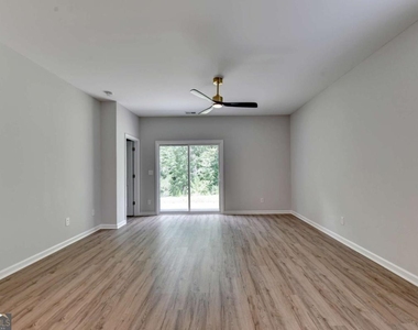 175 Grey Falcon Avenue - Photo Thumbnail 15