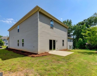 175 Grey Falcon Avenue - Photo Thumbnail 49