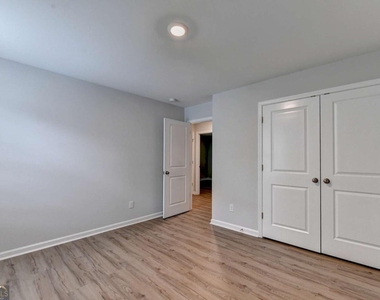 175 Grey Falcon Avenue - Photo Thumbnail 42
