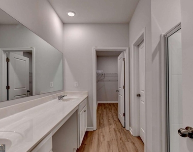 175 Grey Falcon Avenue - Photo Thumbnail 25