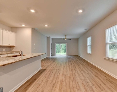 175 Grey Falcon Avenue - Photo Thumbnail 4