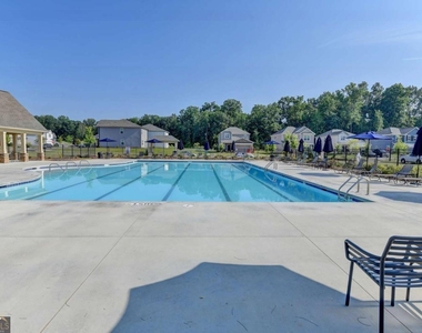 175 Grey Falcon Avenue - Photo Thumbnail 52