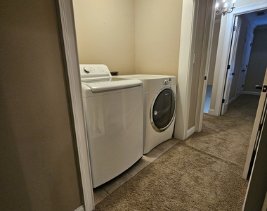 1085 Holly Drive - Photo Thumbnail 27