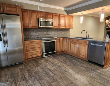 1085 Holly Drive - Photo Thumbnail 1