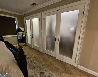 1085 Holly Drive - Photo Thumbnail 22