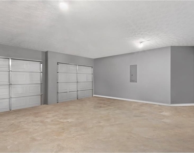 317 Shasta Lane - Photo Thumbnail 33