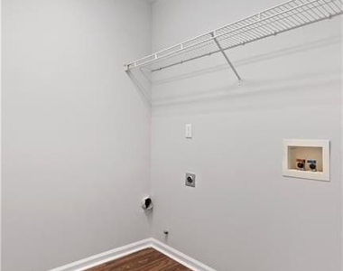 317 Shasta Lane - Photo Thumbnail 30