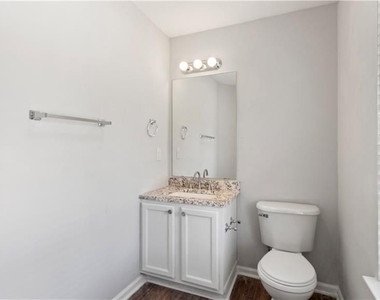 317 Shasta Lane - Photo Thumbnail 8