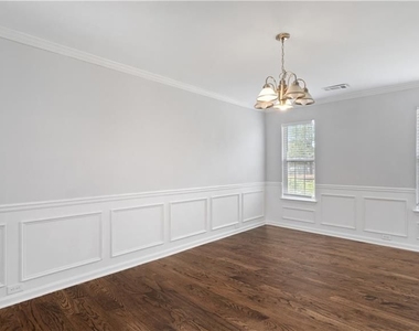 317 Shasta Lane - Photo Thumbnail 12