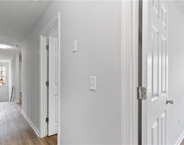 317 Shasta Lane - Photo Thumbnail 24