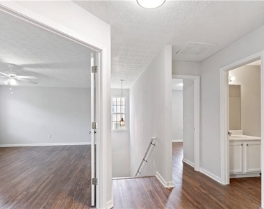 317 Shasta Lane - Photo Thumbnail 13