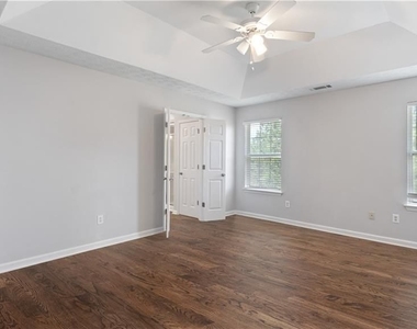 317 Shasta Lane - Photo Thumbnail 18