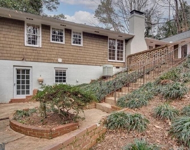 4601 Club Circle Ne - Photo Thumbnail 11
