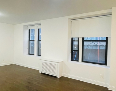 West 58th Street - Photo Thumbnail 1