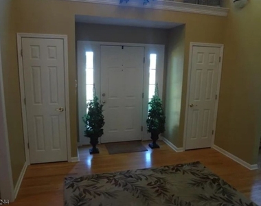 246 Fresh Ponds Rd - Photo Thumbnail 15