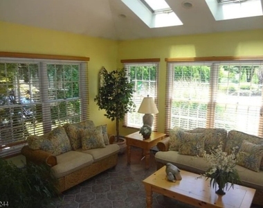 246 Fresh Ponds Rd - Photo Thumbnail 27