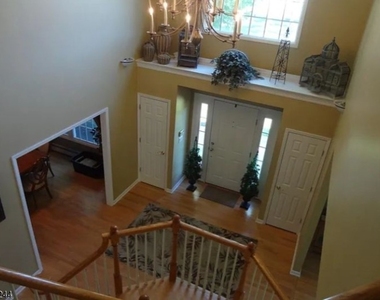 246 Fresh Ponds Rd - Photo Thumbnail 8