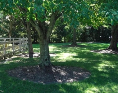 246 Fresh Ponds Rd - Photo Thumbnail 31