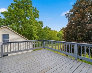490 S Randolphville Rd - Photo Thumbnail 10