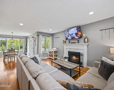 2 Oyster Creek Drive - Photo Thumbnail 5