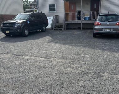 273-275 Main Street - Photo Thumbnail 17
