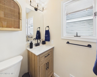 207 4th Avenue - Photo Thumbnail 16