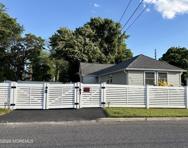 628 Columbia Avenue - Photo Thumbnail 1