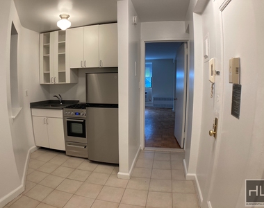 East 84 Street - Photo Thumbnail 1