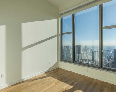 West 29th Street - Photo Thumbnail 8