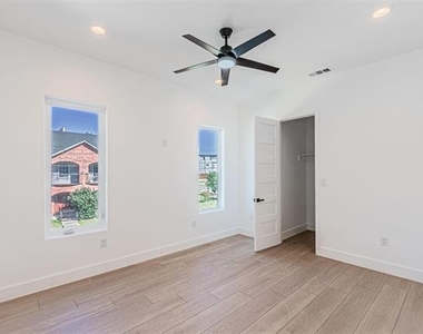 4319 Sylvester Street - Photo Thumbnail 22