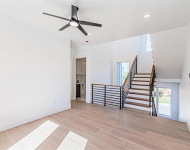 4319 Sylvester Street - Photo Thumbnail 15