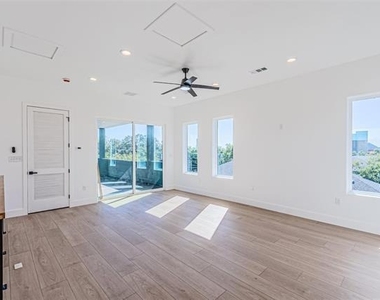 4319 Sylvester Street - Photo Thumbnail 26