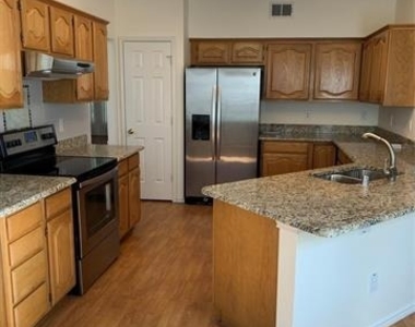 2212 Chasefield Drive - Photo Thumbnail 5